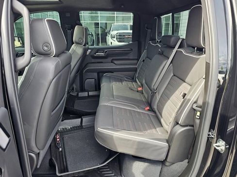 Used 2025 GMC Sierra 1500 AT4X AWD/4WD image 18