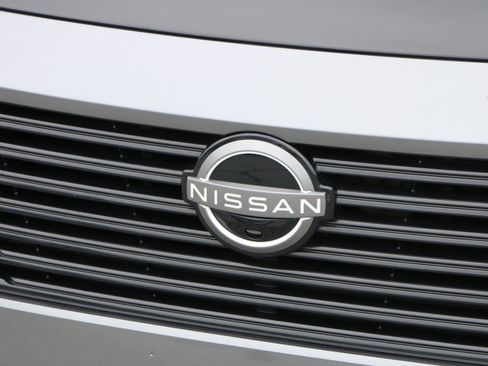 Used 2025 Nissan Murano SV FWD image 12