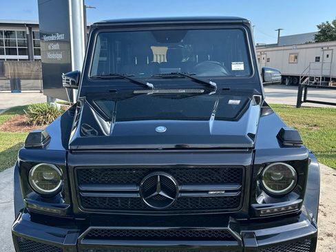 Used 2017 Mercedes-Benz G 63 AMG 4MATIC image 4