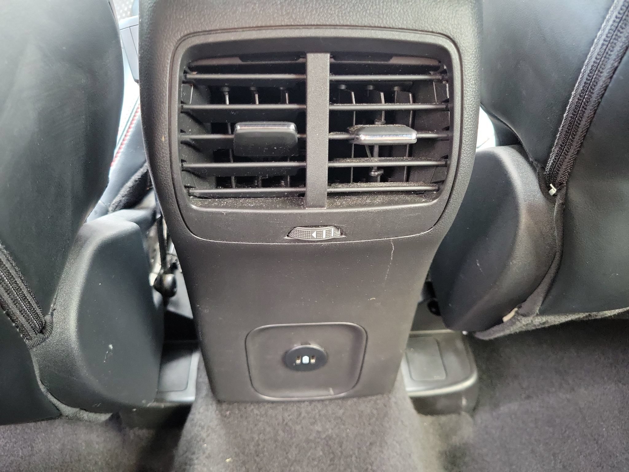 Used 2025 Ford Escape ST-Line Select AWD/4WD image 24