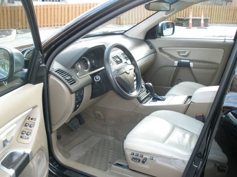 Used 2013 Volvo XC90 3.2 image 23