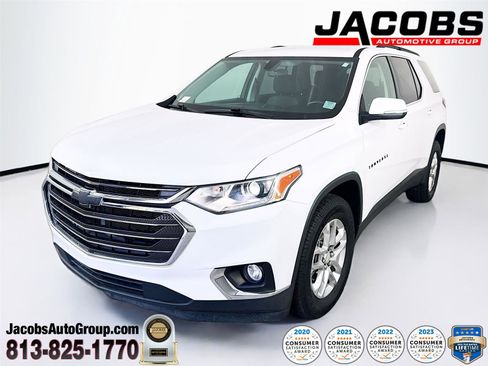 Used 2021 Chevrolet Traverse LT FWD image 1