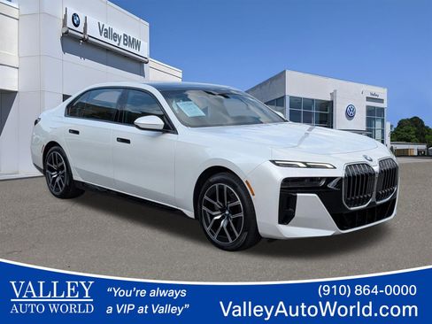 Certified 2023 BMW 740i RWD image 1