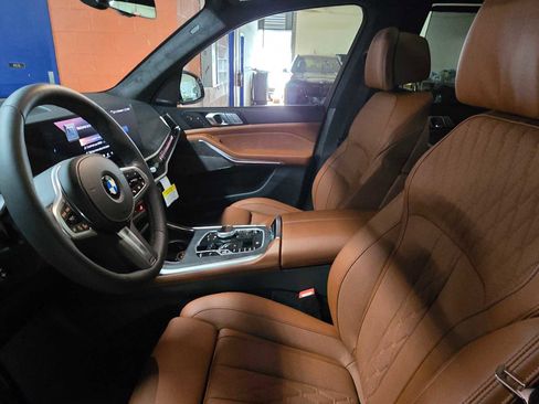 New 2026 BMW X7 xDrive40i w/ Executive Package image 24