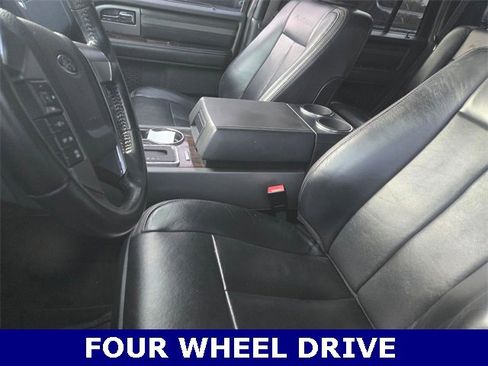 Used 2015 Ford Expedition Platinum image 9