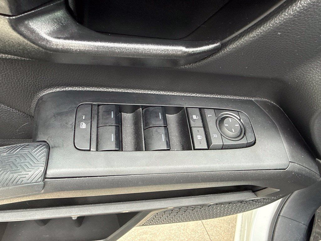 Used 2024 Toyota Tacoma SR w/ SR Upgrade Package AWD/4WD image 14
