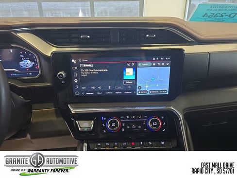 Used 2024 GMC Sierra 1500 Denali w/ Denali Reserve Package AWD/4WD image 17