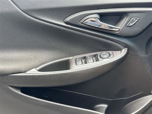 Used 2022 Chevrolet Malibu LS FWD image 21