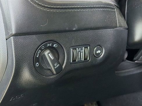 Used 2023 Dodge Charger GT w/ Plus Group image 12