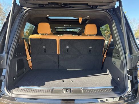 New 2026 Jeep Grand Wagoneer Summit AWD/4WD image 31