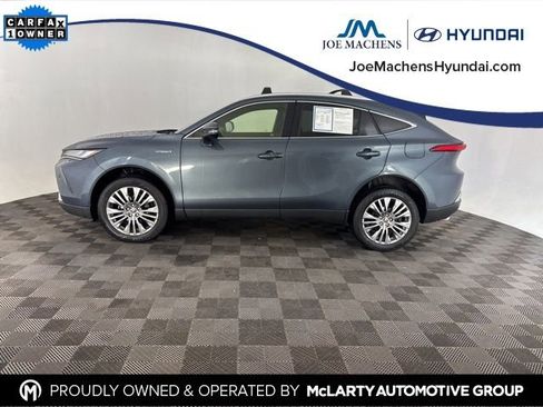 Used 2021 Toyota Venza Limited w/ Advanced Technology Package image 2