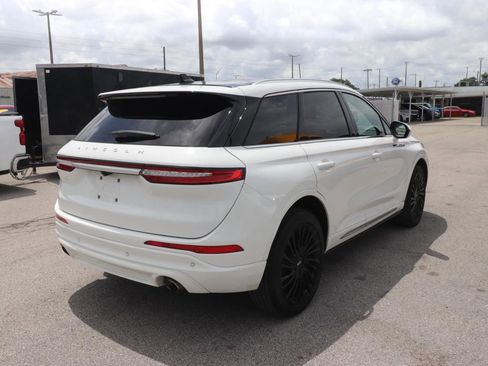 Used 2022 Lincoln Corsair Reserve FWD image 8