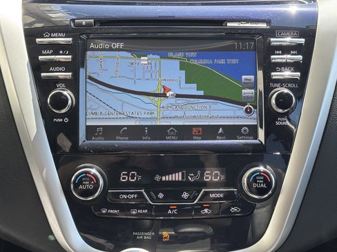 Used 2018 Nissan Murano SL w/ Moonroof Package AWD/4WD image 23