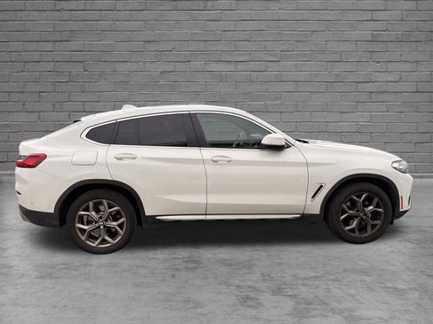 Used 2024 BMW X4 xDrive30i w/ Premium Package AWD/4WD image 11