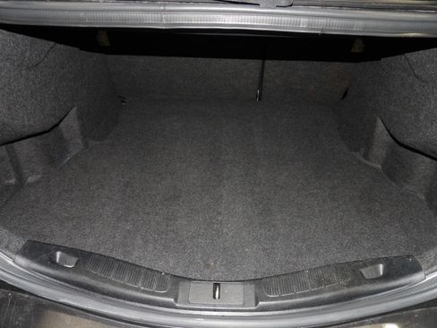 Used 2020 Ford Fusion SE FWD image 4