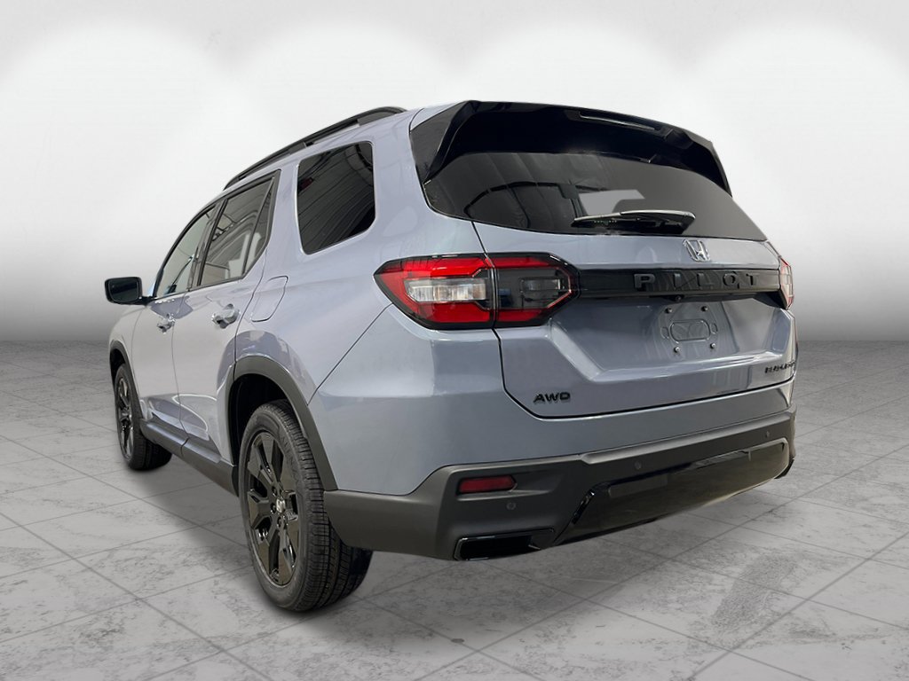 New 2026 Honda Pilot Black Edition image 3