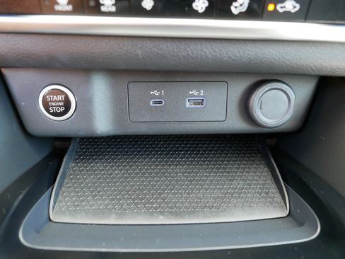 Certified 2023 Nissan Rogue SV AWD/4WD image 33