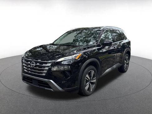 Used 2026 Nissan Rogue SL FWD image 4