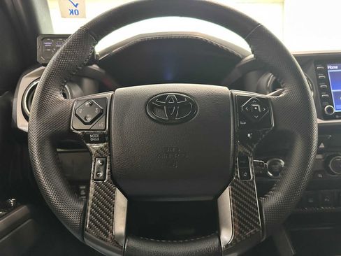 Certified 2023 Toyota Tacoma TRD Off-Road w/ Technology Package AWD/4WD image 11