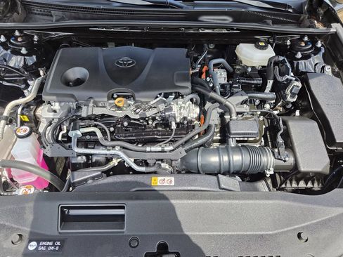Used 2025 Toyota Camry SE FWD image 31