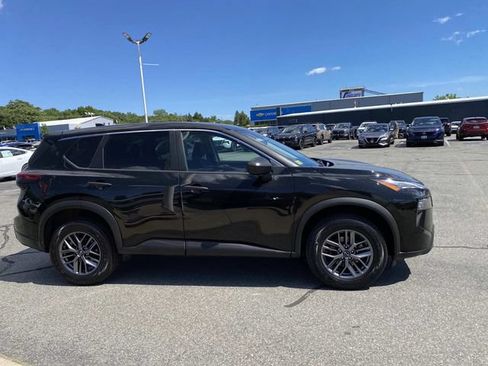 Used 2024 Nissan Rogue S AWD/4WD image 8