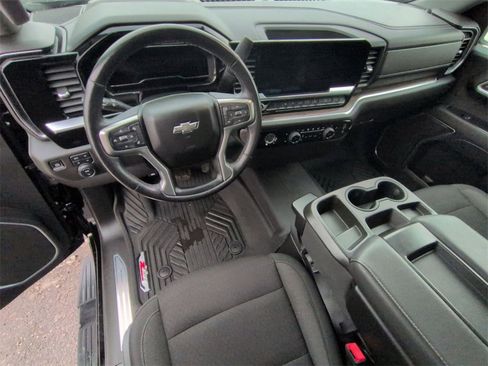 Certified 2022 Chevrolet Silverado 1500 RST image 10