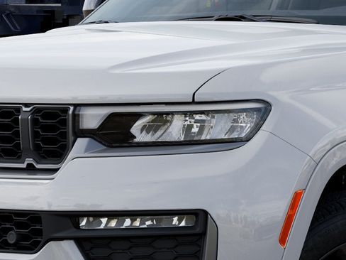 New 2026 Jeep Grand Cherokee L Limited AWD/4WD image 6