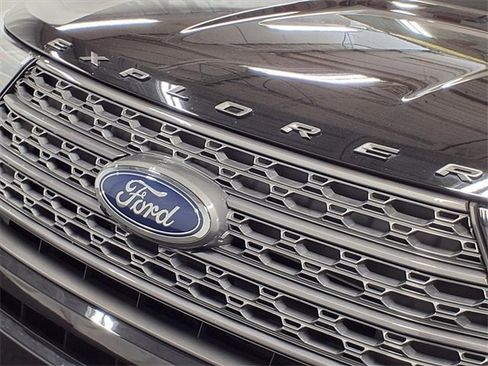 Certified 2023 Ford Explorer XLT w/ Equipment Group 202A image 32