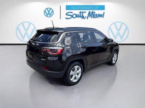 Used 2020 Jeep Compass Latitude FWD image 7
