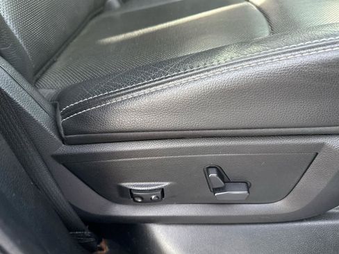 Used 2015 RAM 1500 Laramie AWD/4WD image 27