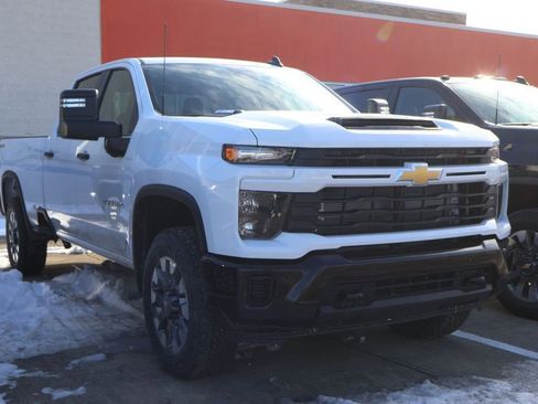 New 2026 Chevrolet Silverado 2500 Custom w/ Custom Value Package AWD/4WD image 8
