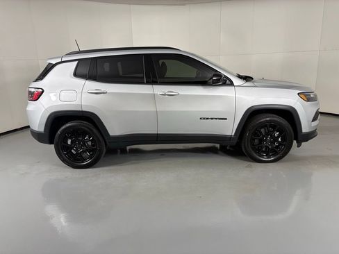 New 2026 Jeep Compass Latitude AWD/4WD image 9