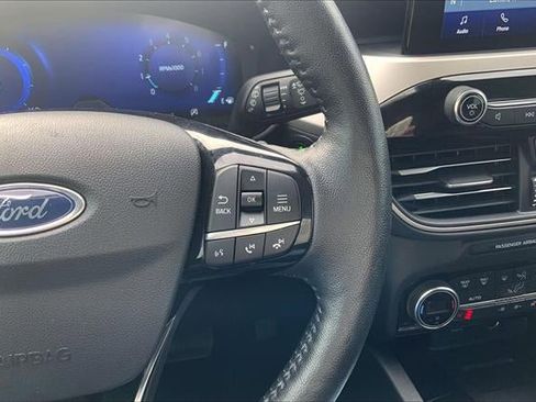 Used 2021 Ford Escape SEL w/ Technology Package image 18