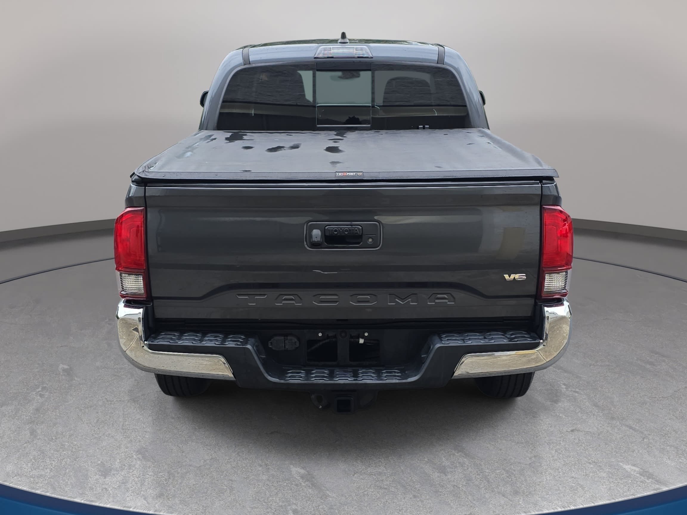 Used 2020 Toyota Tacoma SR5 RWD image 6