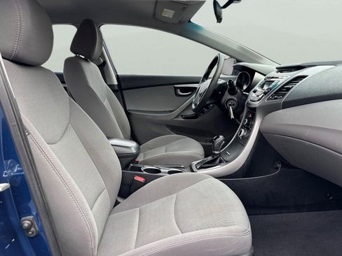 Used 2016 Hyundai Elantra SE image 19