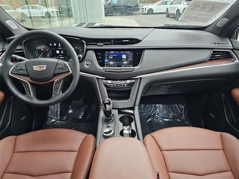 Certified 2025 Cadillac XT5 Premium Luxury w/ Technology Package image 20