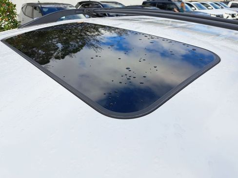 Used 2012 MAZDA CX-9 Grand Touring w/ Moonroof & Bose Audio Pkg image 7