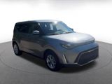 Used 2024 Kia Soul LX w/ LX Technology Package image 3