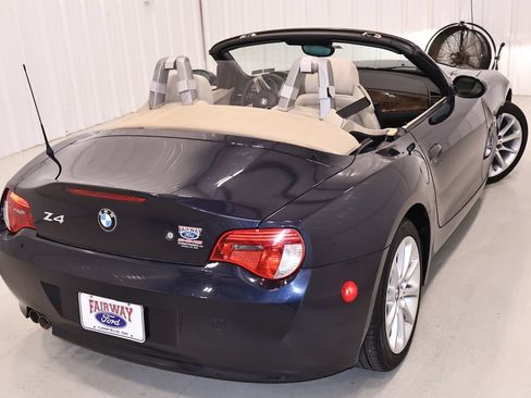 Used 2007 BMW Z4 3.0i RWD image 32