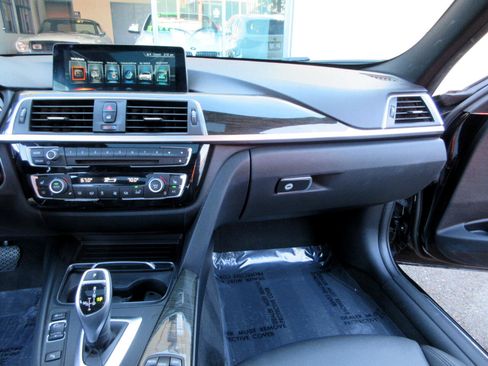 Used 2017 BMW 330i Sedan image 42