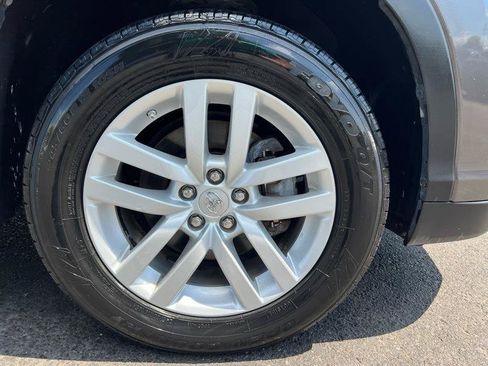 Used 2015 Toyota Highlander LE FWD image 23