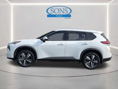 Used 2024 Nissan Rogue SL w/ SL Premium Package FWD image 22