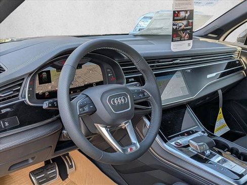 New 2026 Audi SQ7 Prestige image 3