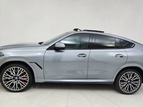 Used 2026 BMW X6 xDrive40i w/ Climate Comfort Package image 10