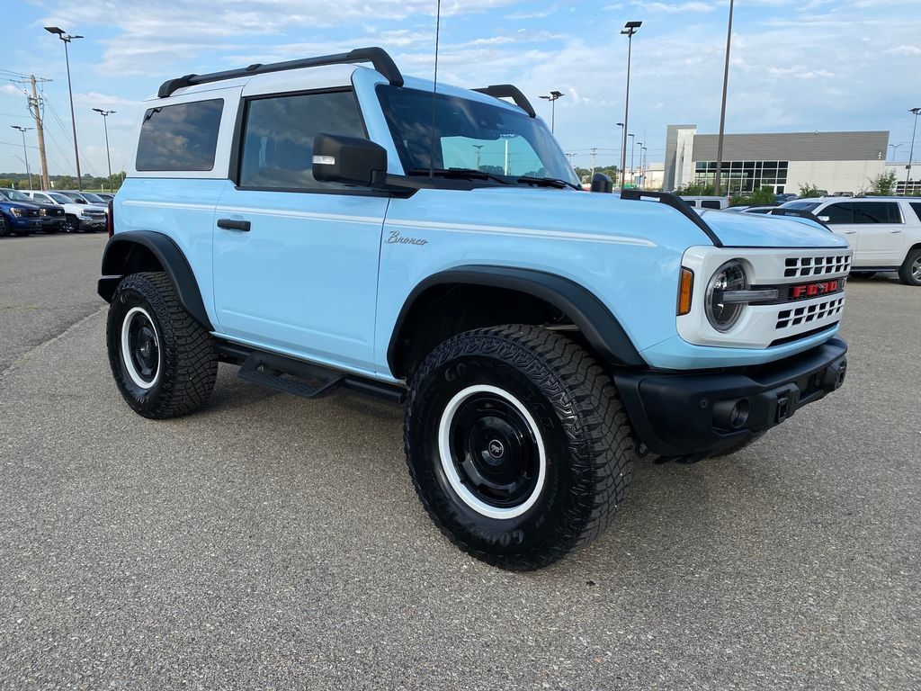 Used 2024 Ford Bronco Heritage Edition AWD/4WD image 8