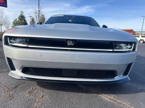 Used 2024 Dodge Charger R/T w/ Plus Group image 18