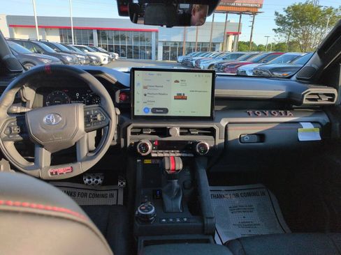 Used 2025 Toyota Tacoma TRD Pro AWD/4WD image 12