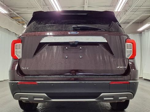Used 2023 Ford Explorer XLT w/ Equipment Group 202A AWD/4WD image 24
