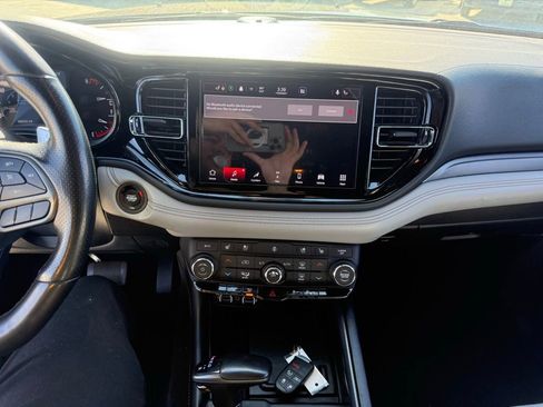Used 2021 Dodge Durango R/T image 9