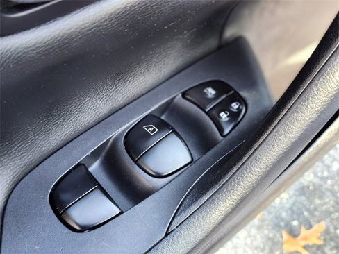 Used 2018 Nissan Altima 2.5 SV image 17